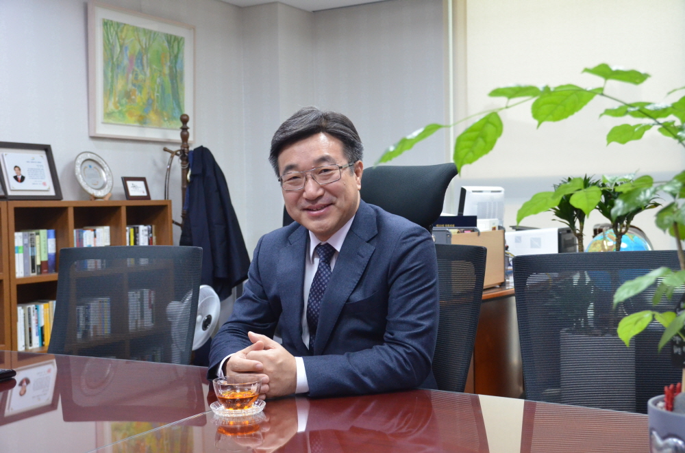 윤호중 의원, ‘2017 대한민국 의정 대상’수상