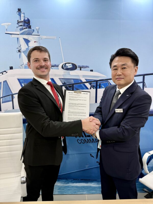 LIG D&A,남아공 밀코르(MILKOR)社와 무인항공체계 플랫폼과 임무장비 통합‘ MOU 체결