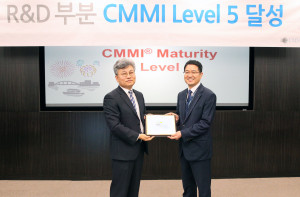 LIG넥스원이  4회 연속 CMMI 레벨 5 인증를 받고 있다  news-i