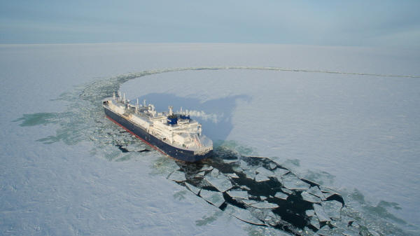 대우조선해양,  세계 최초 쇄빙LNG선 건조,러시아 현지 명명식 가져