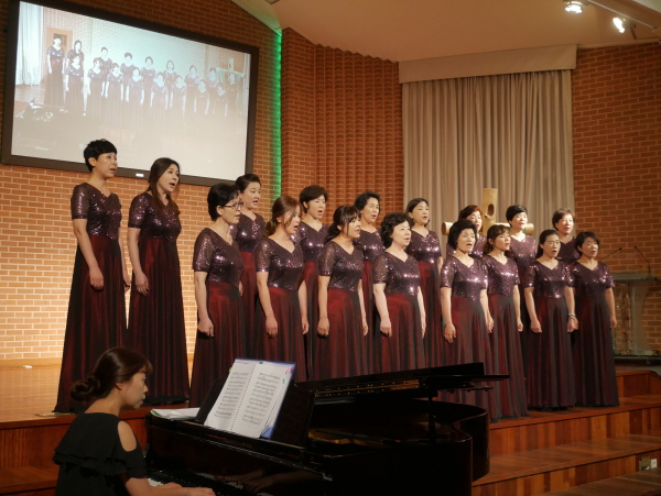 담터교회, '신양교회 여성중창단 공연' 성황리에 열려