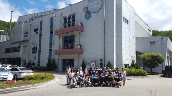 가평군 장학관 입사생, 봉사활동으로 감사와 애향심 고취