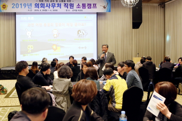 가평군,  '북한강 지킴이'에 신규보트 투입