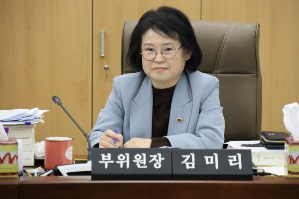 김미리의원,여중여고 교명표기 시대착오적 개선필요 | 뉴스아이신문