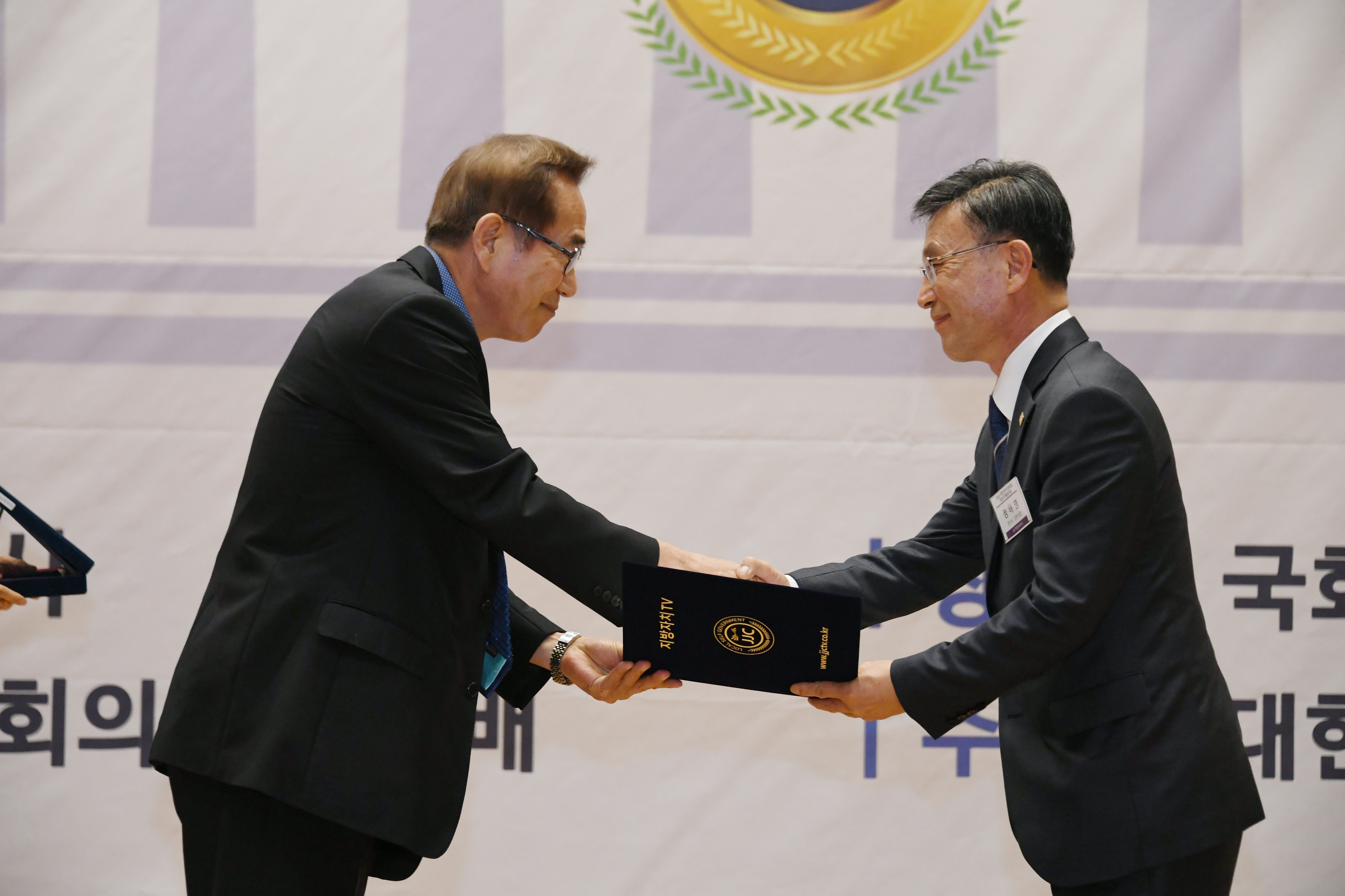 정하영 김포시장 ‘2020 지방자치행정대상’ 수상