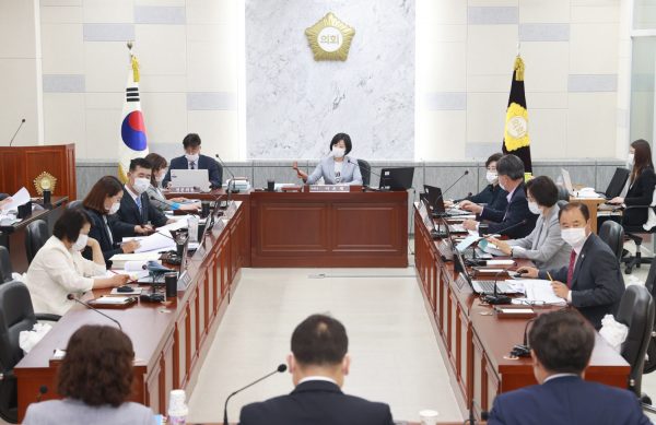 광주시의회, 2020년도 행정사무감사 결과보고서 채택