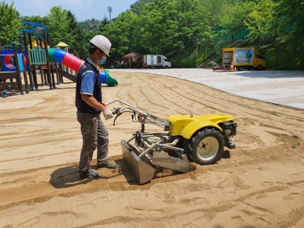 중랑구, 모래소독으로 세균박멸로 안전한 놀이터 만들기