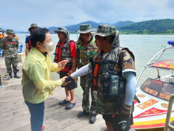 주광덕 남양주시장,폭우 실종자 찾기 위해 직접 수색 나서