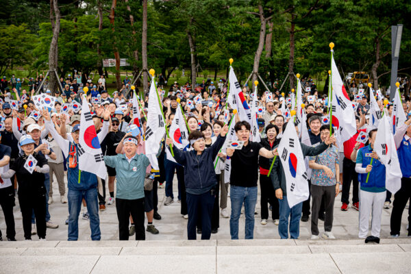 남양주시의회, 광복절 기념식 및 평화통일기원 시민걷기대회 참석