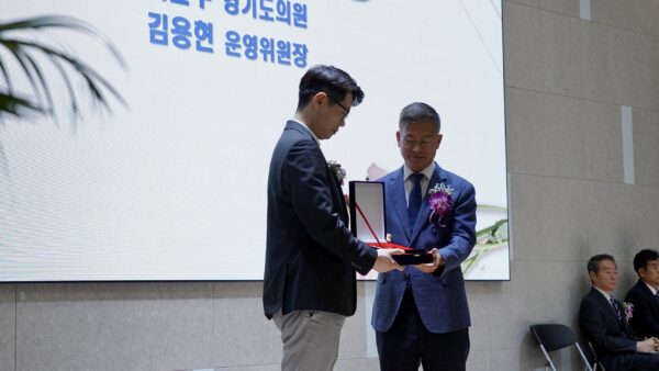 김용현 시의원, 서울삼육고 학생 안전·교육환경 개선기여로 감사패 수여