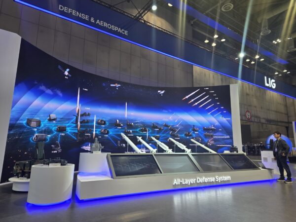 LIG넥스원, ‘ADEX 2025’에서 항공‧우주 차세대 기술, 글로벌 다층 대공망 소개