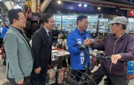 신동화 구리시장 예비후보, 이기영배우와  구리 전통시장 찾아 지원